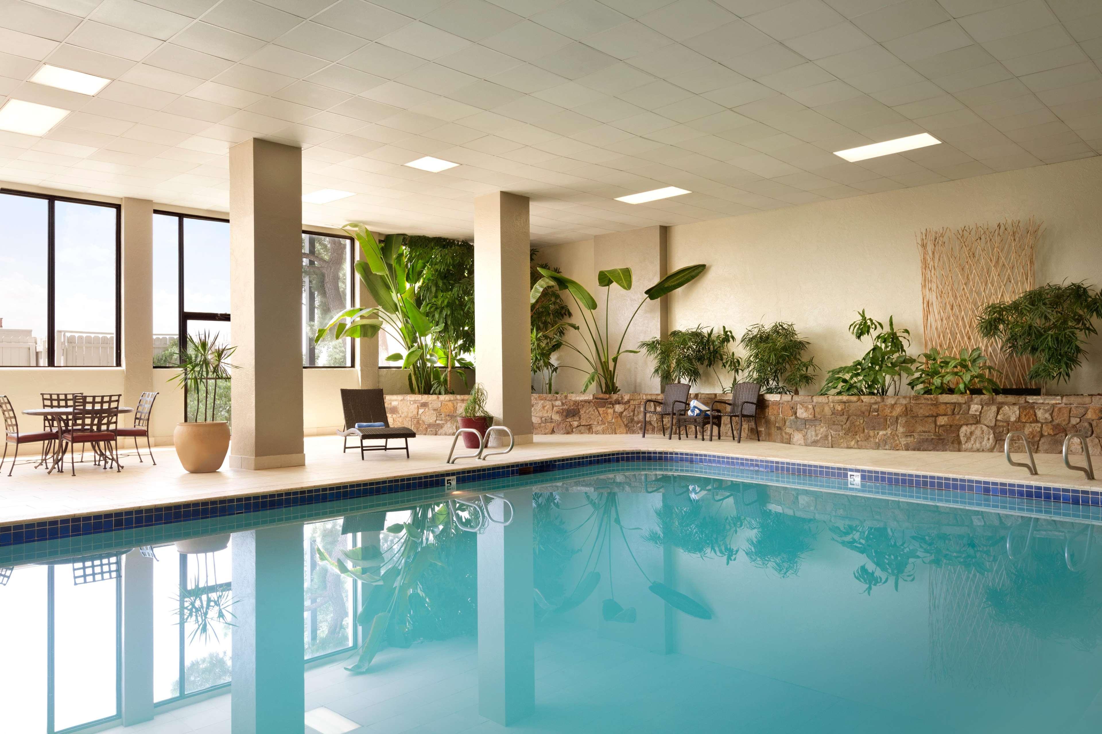 Embassy Suites By Hilton Oklahoma City Will Rogers Airport Eksteriør bilde
