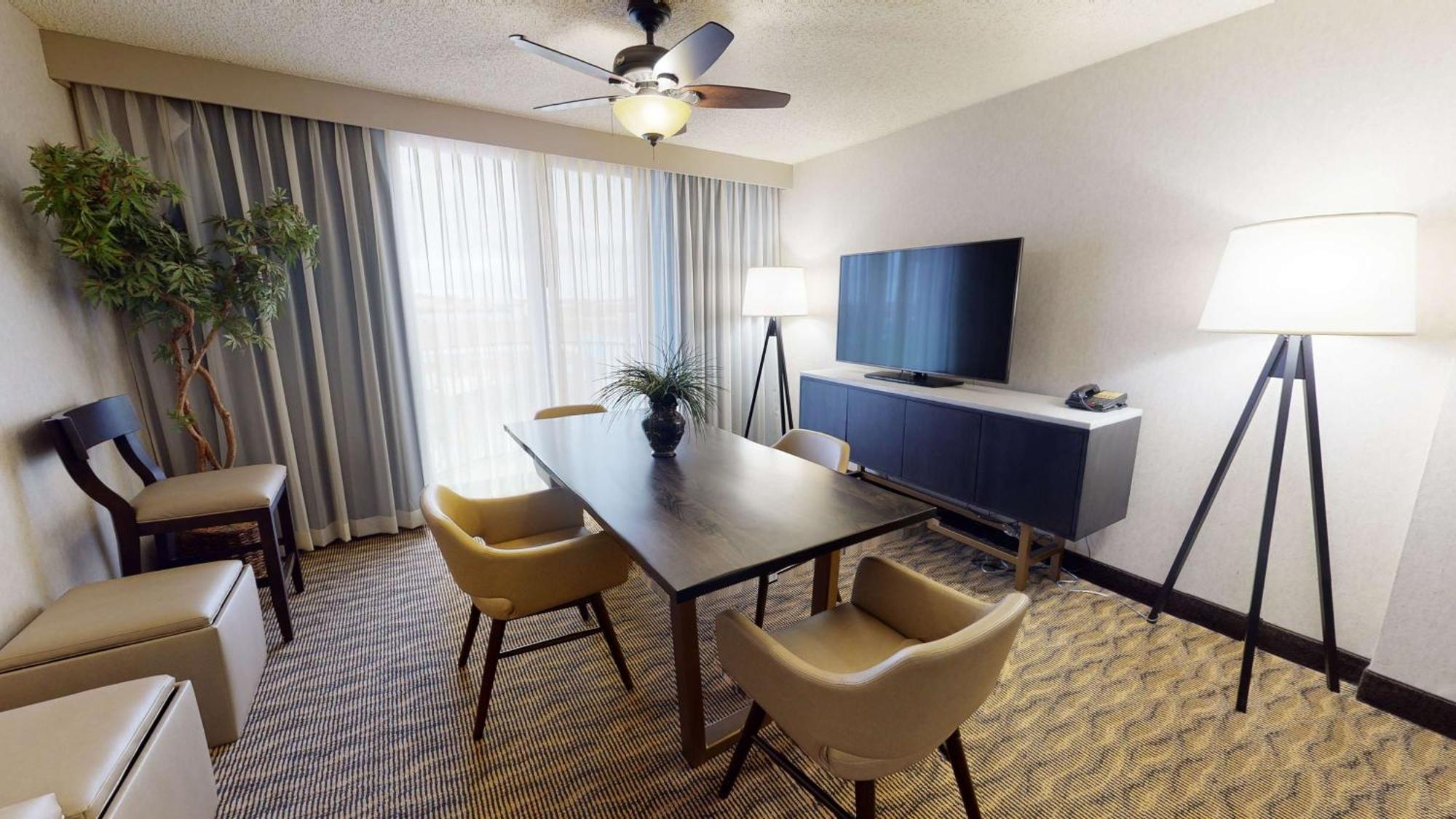 Embassy Suites By Hilton Oklahoma City Will Rogers Airport Eksteriør bilde