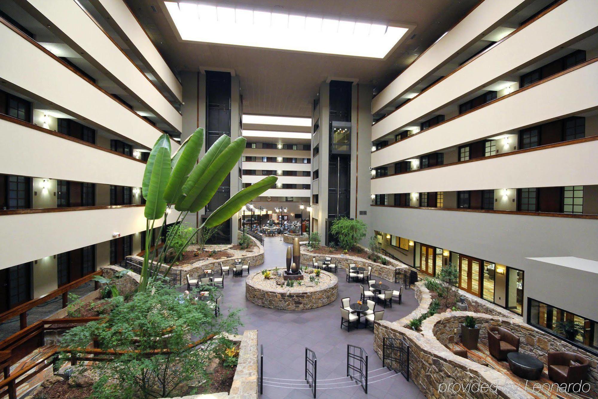 Embassy Suites By Hilton Oklahoma City Will Rogers Airport Eksteriør bilde