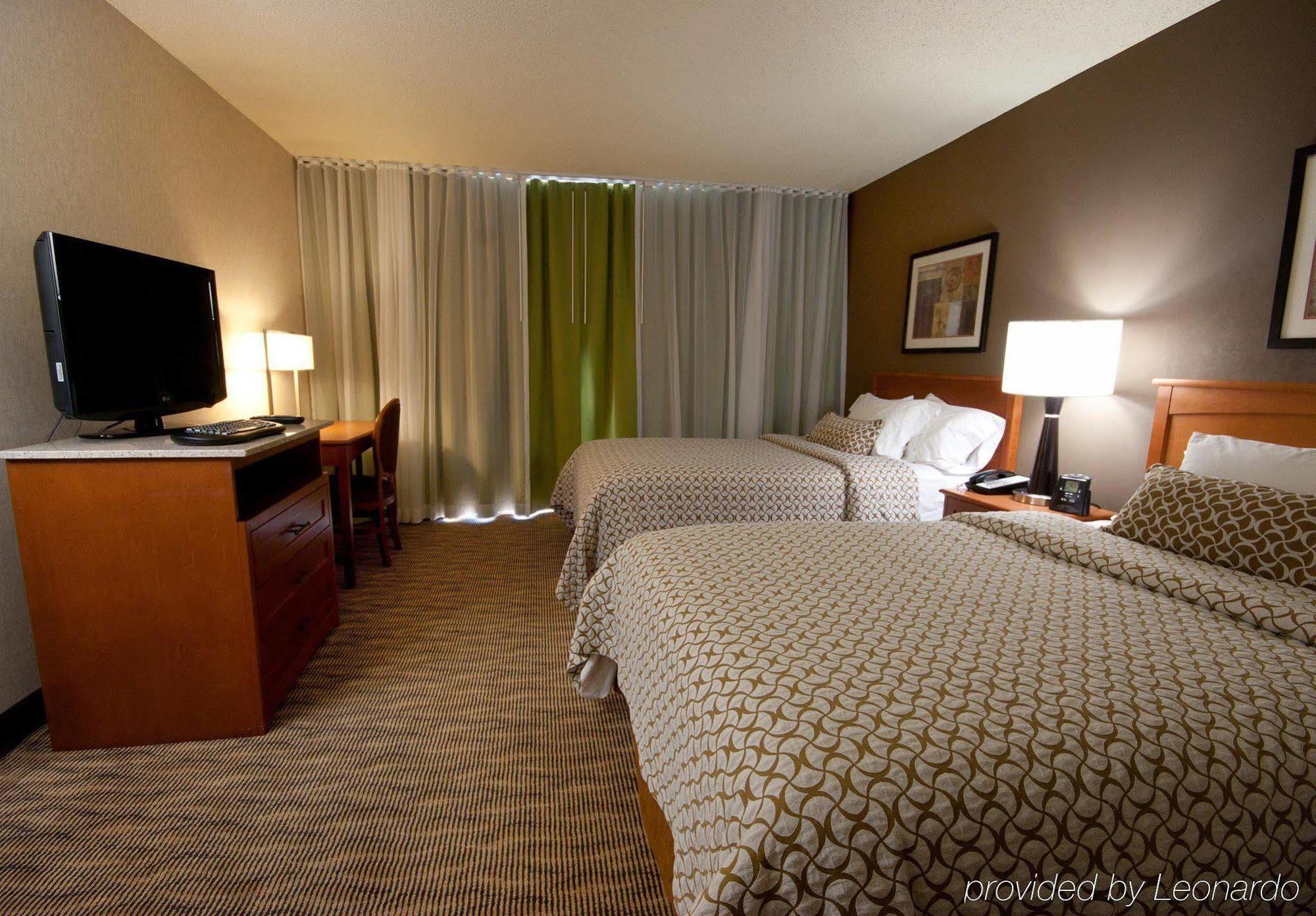 Embassy Suites By Hilton Oklahoma City Will Rogers Airport Rom bilde
