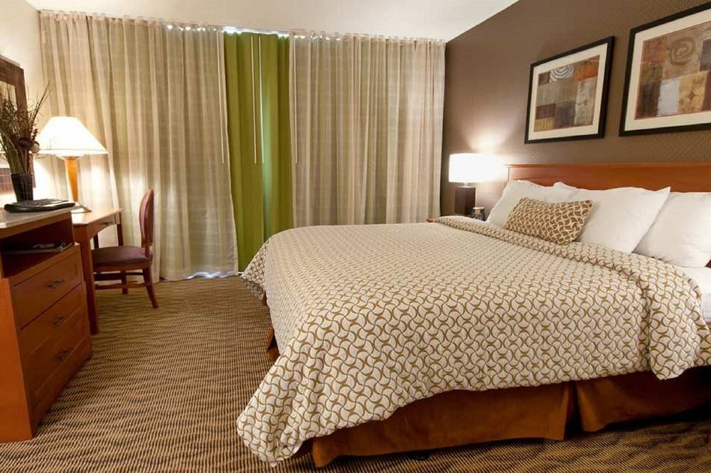 Embassy Suites By Hilton Oklahoma City Will Rogers Airport Eksteriør bilde